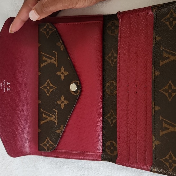 Louis Vuitton Magenta and Brown Monogram Wallet/Clutch - Picture 2 of 11
